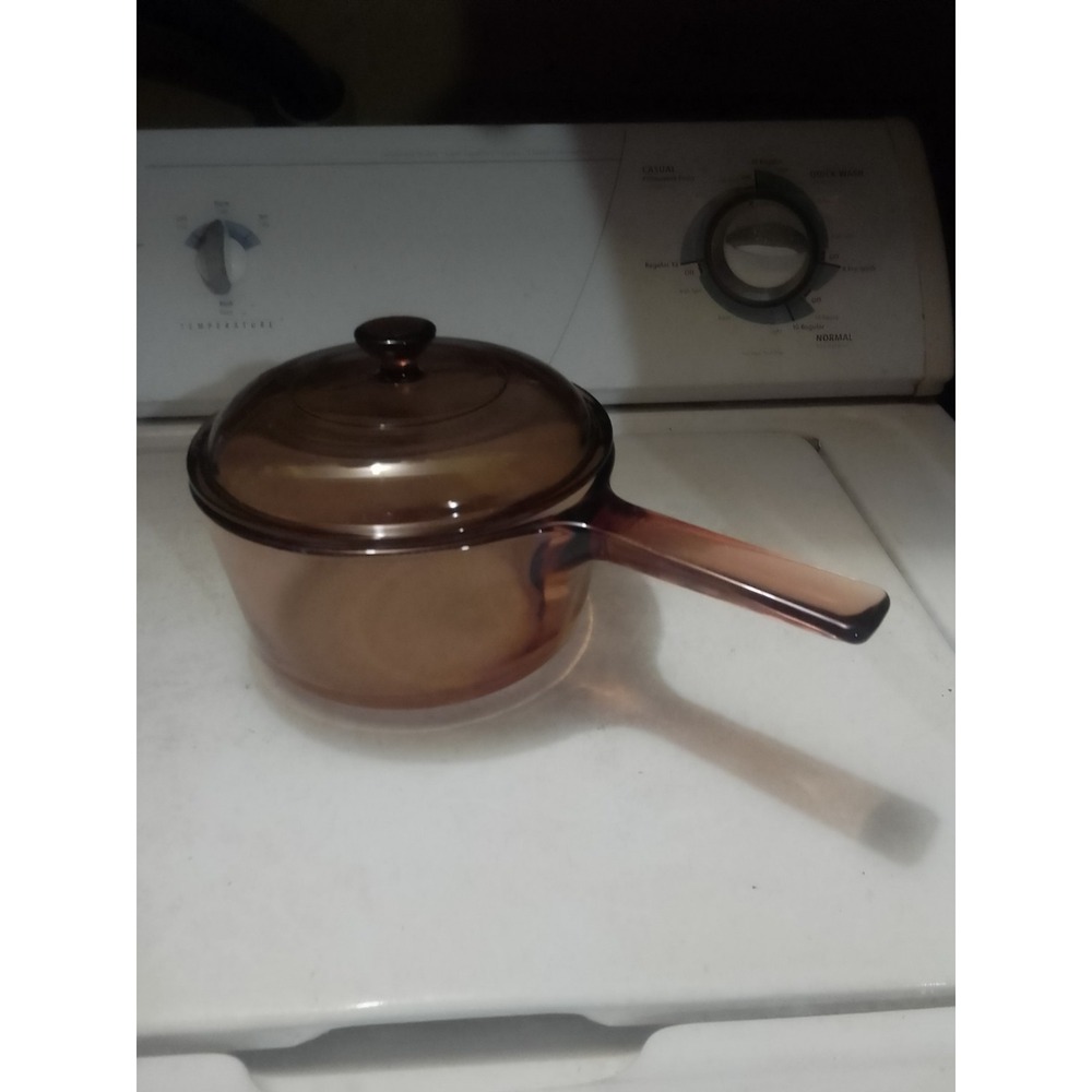 Vintage Visions Corning Ware Amber Glass   U S.A 1.5 L Saucepan With Lid.